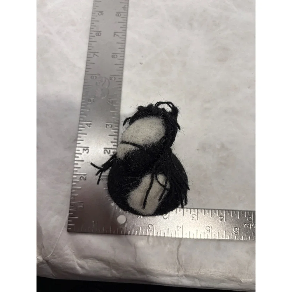 Kata Handverk Icelandic Wool Horse Ornament Black White Spotted Handmade Felted